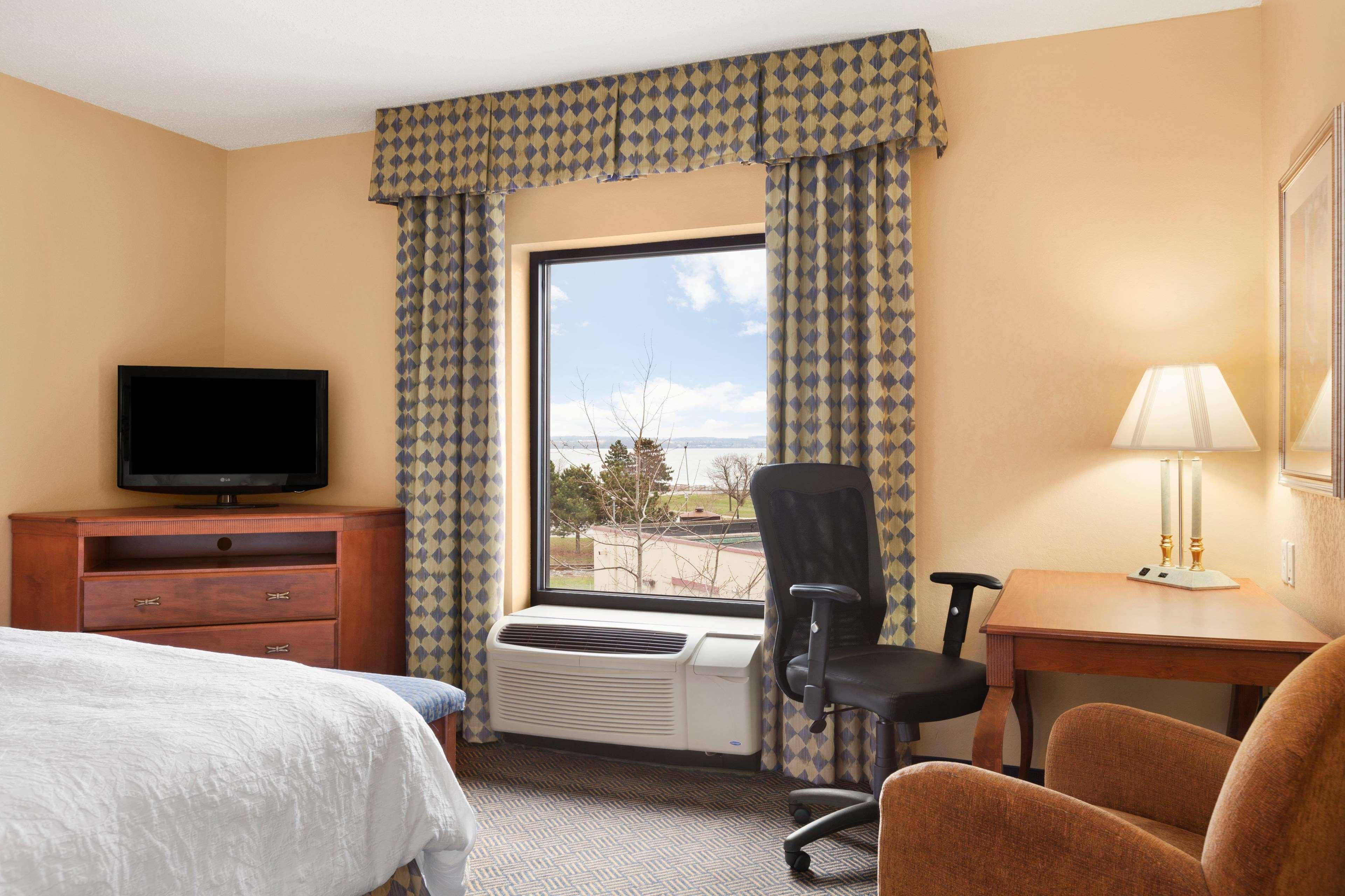 Hampton Inn Geneva Esterno foto