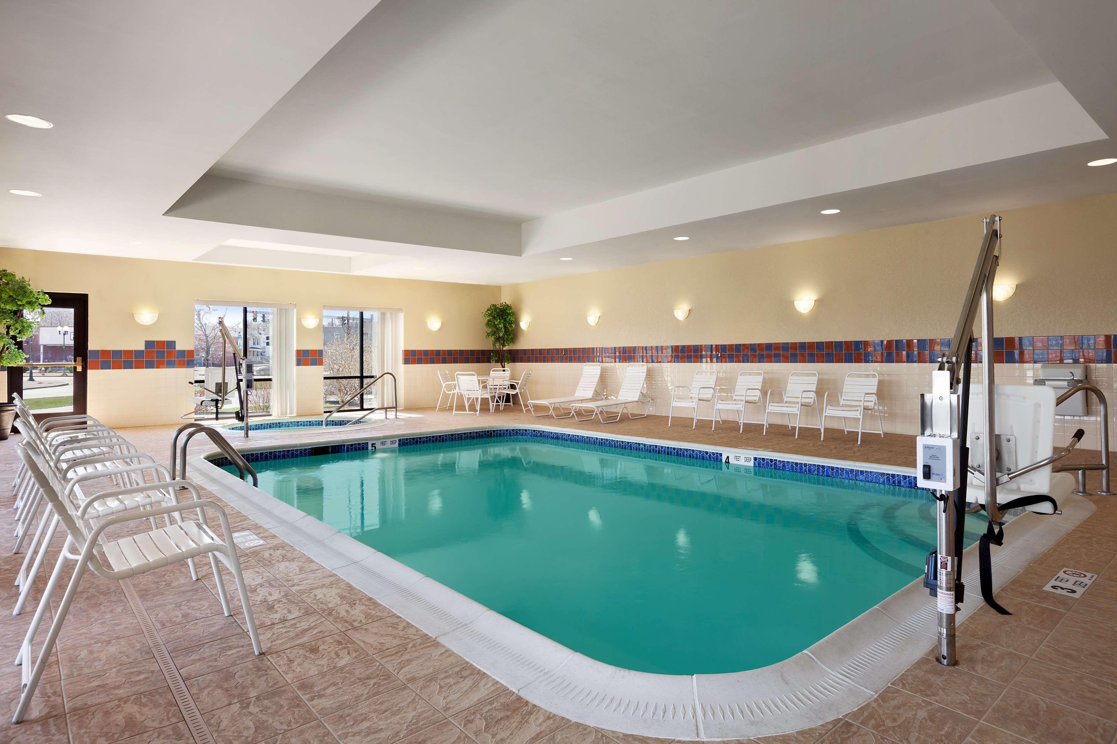 Hampton Inn Geneva Esterno foto