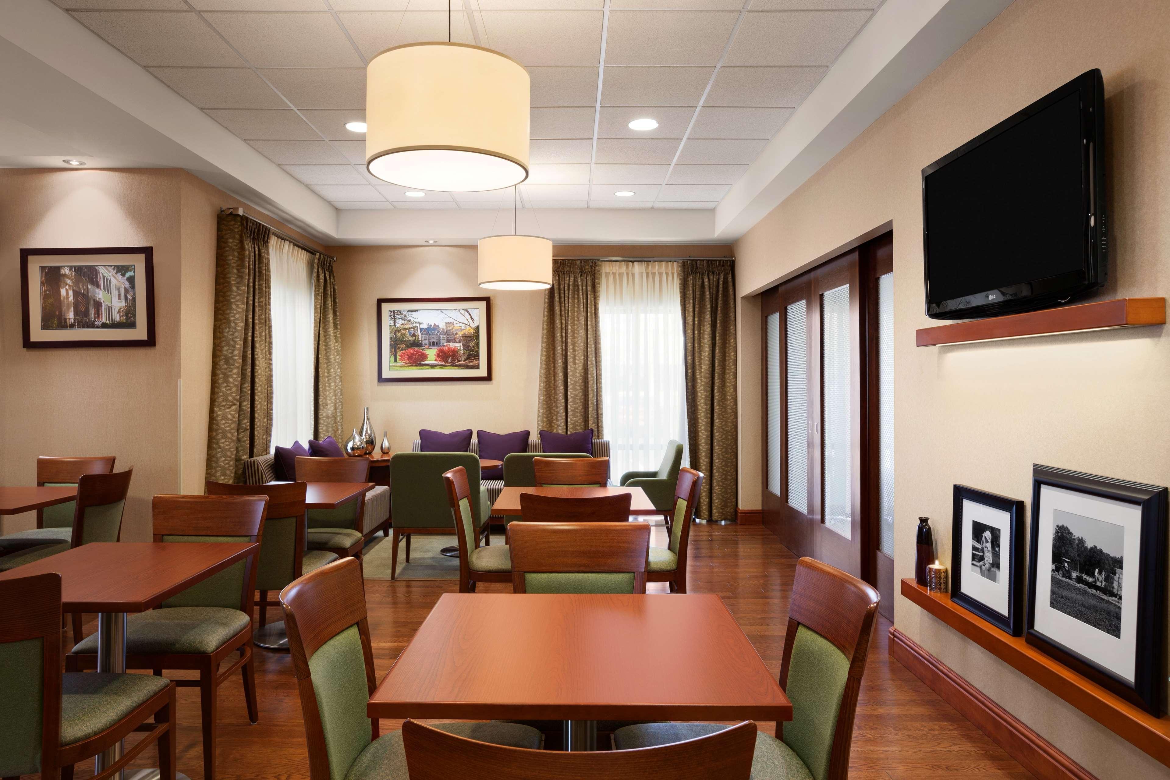 Hampton Inn Geneva Esterno foto